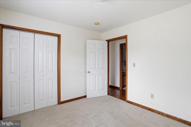 316 E RIDGE LOOP RD, Romney, WV 26757