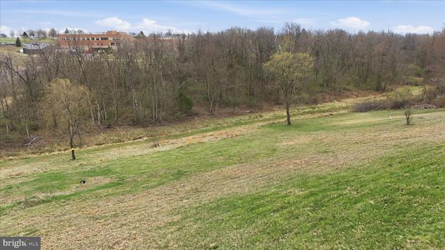 316 E RIDGE LOOP RD, Romney, WV 26757