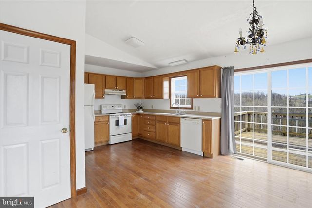 316 E RIDGE LOOP RD, Romney, WV 26757
