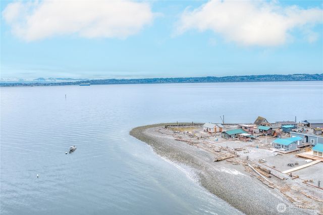 15 U Snoqualmie Ave., Hat Island, WA 98206