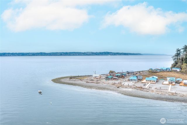 15 U Snoqualmie Ave., Hat Island, WA 98206