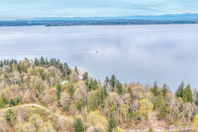 15 U Snoqualmie Ave., Hat Island, WA 98206