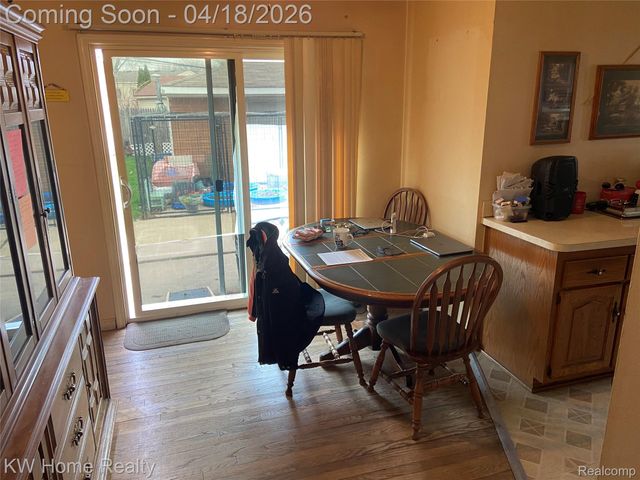 15251 Elderwood Street, Roseville, MI 48066