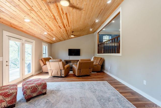 164 S Chinkapin Drive, Pangburn, AR 72121