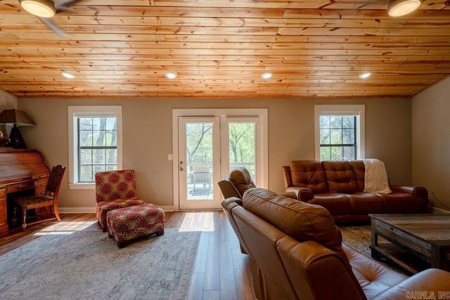 164 S Chinkapin Drive, Pangburn, AR 72121