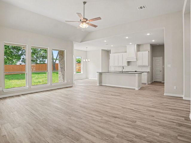 706 Alaina Drive, Desoto, TX 75115