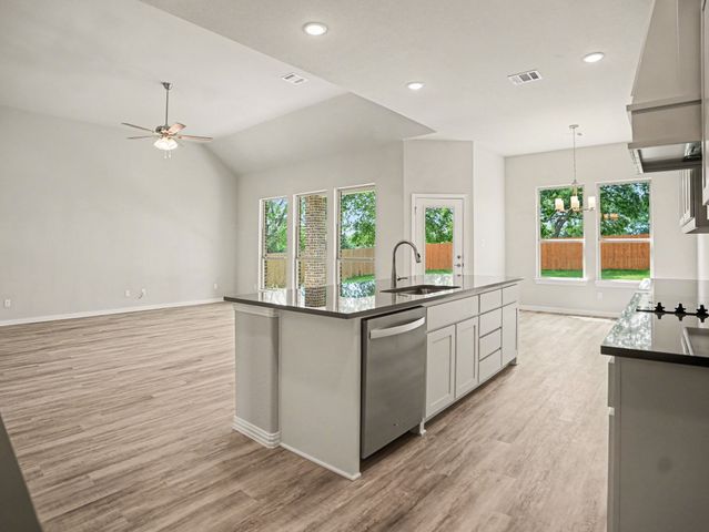 706 Alaina Drive, Desoto, TX 75115