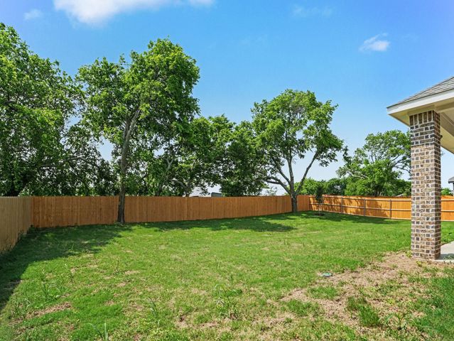706 Alaina Drive, Desoto, TX 75115