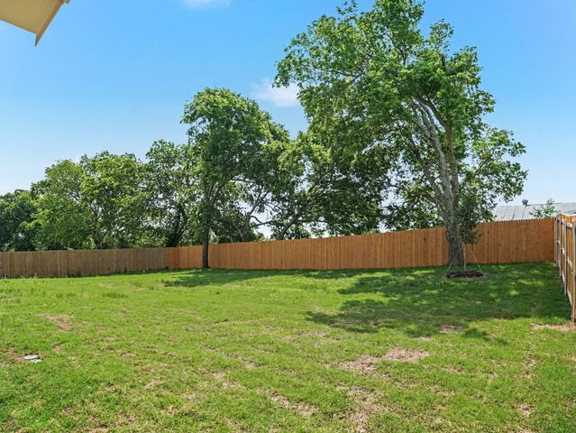 706 Alaina Drive, Desoto, TX 75115