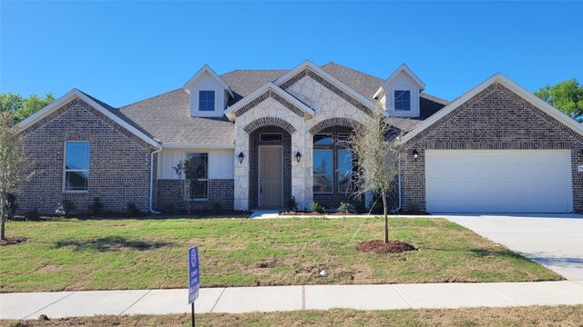 706 Alaina Drive, Desoto, TX 75115