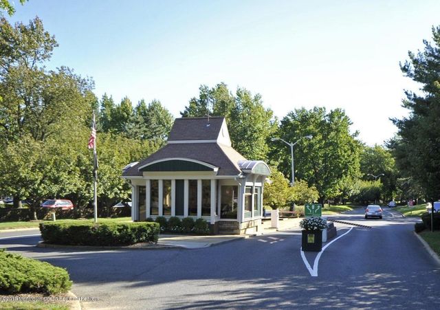 31 Lexington Court, Red Bank, NJ 07701