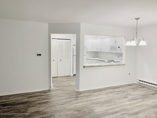 31 Lexington Court, Red Bank, NJ 07701