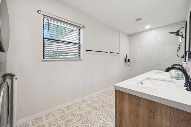 219 S CRYSTAL DRIVE, Sanford, FL 32773