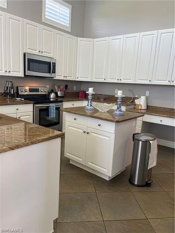 3518 Ocean Bluff CT, Naples, FL 34120