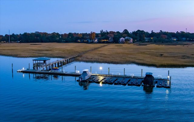 22 River Reach Way, Charleston, SC 29407