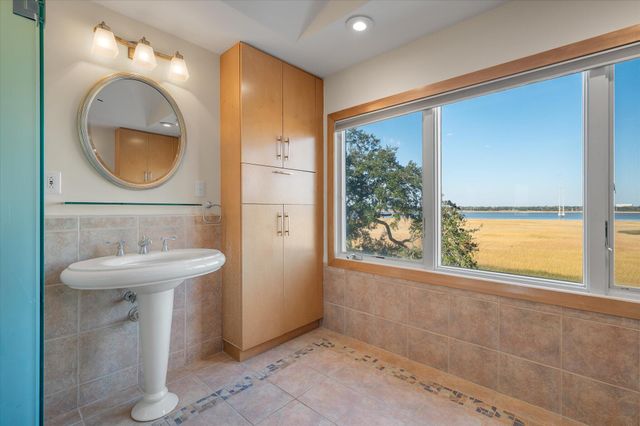 22 River Reach Way, Charleston, SC 29407