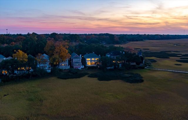 22 River Reach Way, Charleston, SC 29407