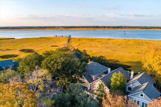 22 River Reach Way, Charleston, SC 29407