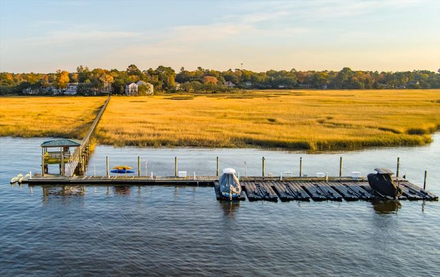 22 River Reach Way, Charleston, SC 29407