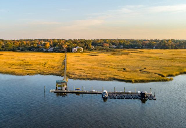 22 River Reach Way, Charleston, SC 29407