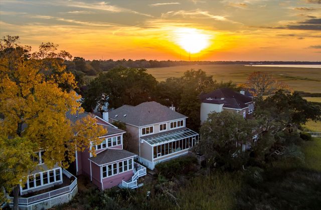 22 River Reach Way, Charleston, SC 29407