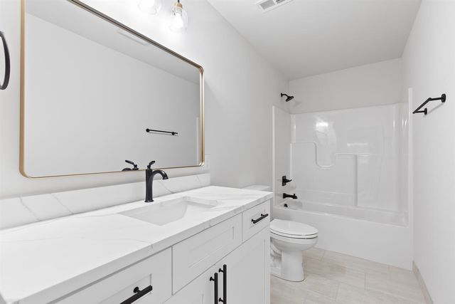 2016 Green Acres Drive, Adrian, MI 49221