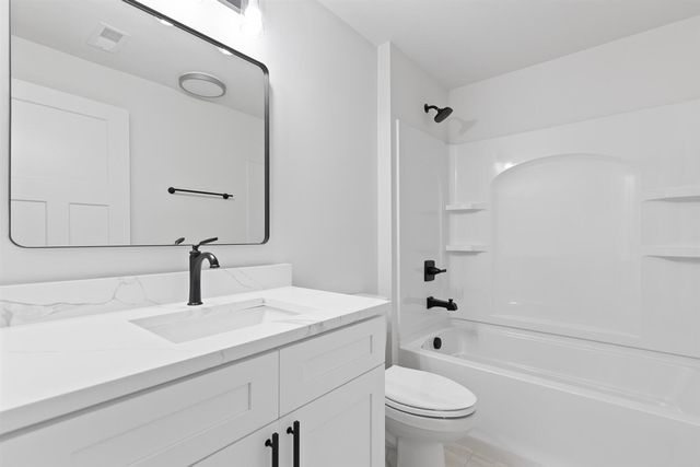 2016 Green Acres Drive, Adrian, MI 49221