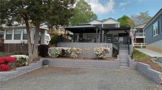 120 Elm Street, New London, NC 28127