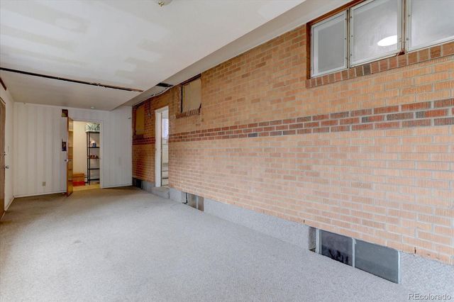 7111 Avrum Drive, Denver, CO 80221