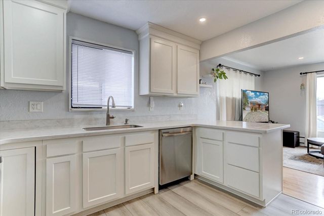 7111 Avrum Drive, Denver, CO 80221
