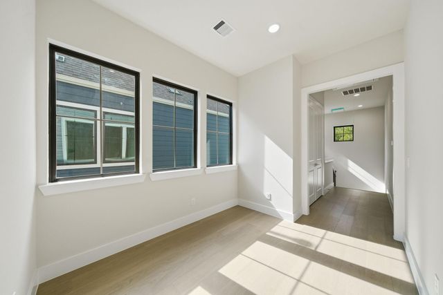 1709 Bologna Lane, Houston, TX 77055