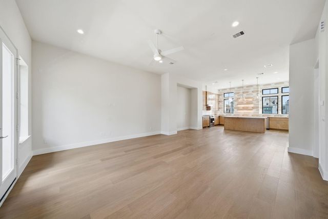 1709 Bologna Lane, Houston, TX 77055