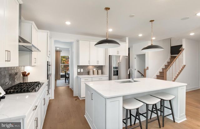 18285 BATTLEFIELD CROSSING LN, Leesburg, VA 20176