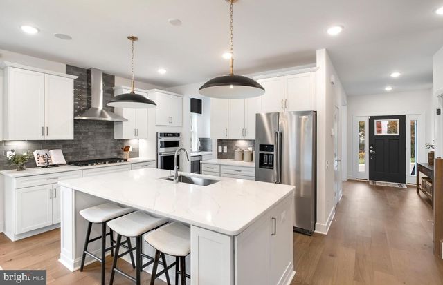 18285 BATTLEFIELD CROSSING LN, Leesburg, VA 20176