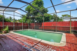 245 NE 175th St, North Miami Beach, FL 33162