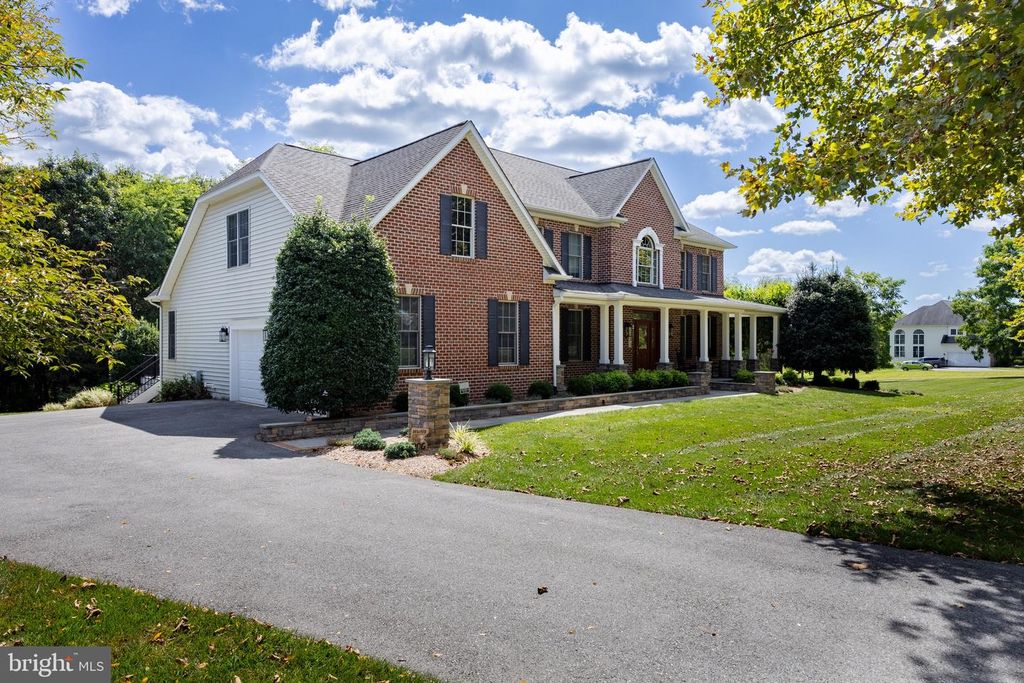 1731 ARCHERS GLN, Sykesville, MD 21784