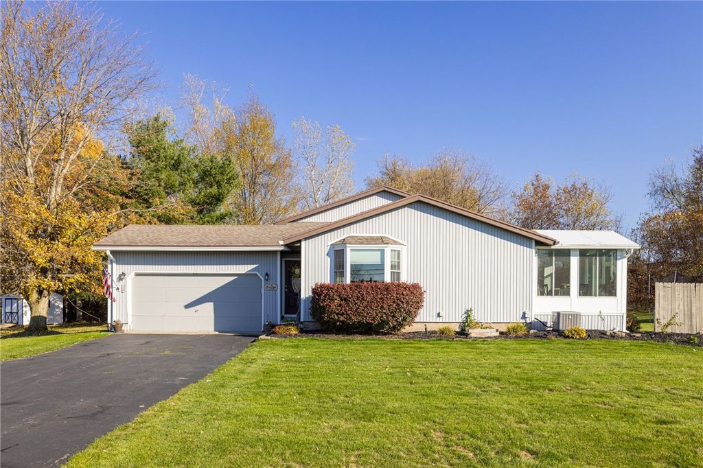 8495 Stringham Drive, Batavia, NY 14020