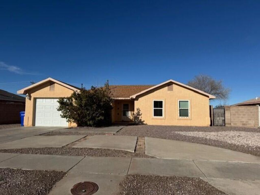 805 Sean Avenue, Socorro, NM 87801