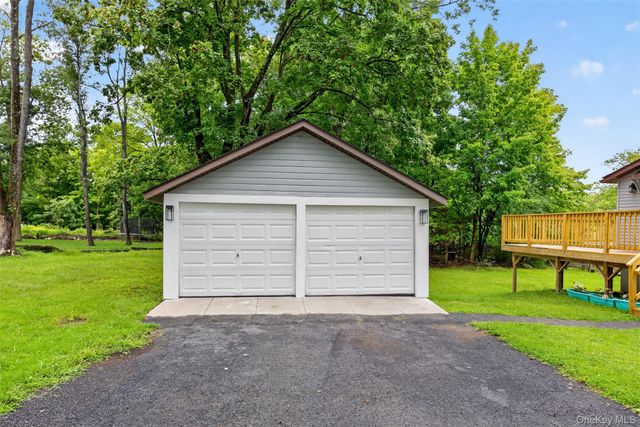 95 Silver Lake Sctn Road, Middletown, NY 10940