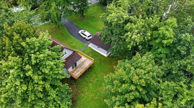 95 Silver Lake Sctn Road, Middletown, NY 10940