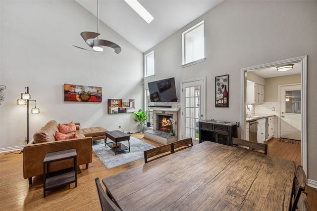 6016 E Mockingbird Lane, Dallas, TX 75206