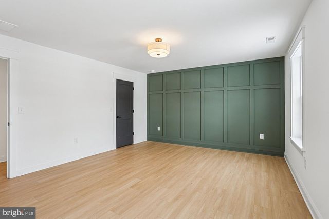 211 PARK AVE, Somerdale, NJ 08083