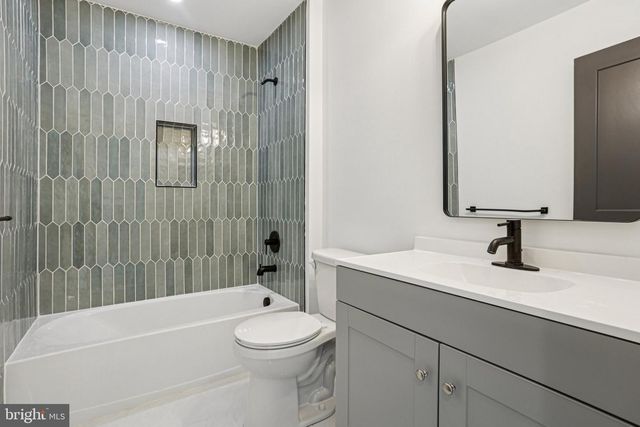 211 PARK AVE, Somerdale, NJ 08083