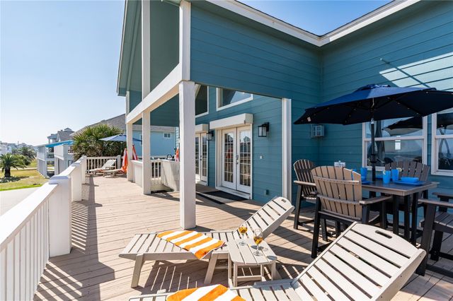 4021 Biscayne Beach Road, Port Bolivar, TX 77650