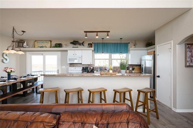 4021 Biscayne Beach Road, Port Bolivar, TX 77650