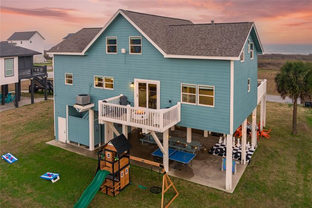 4021 Biscayne Beach Road, Port Bolivar, TX 77650