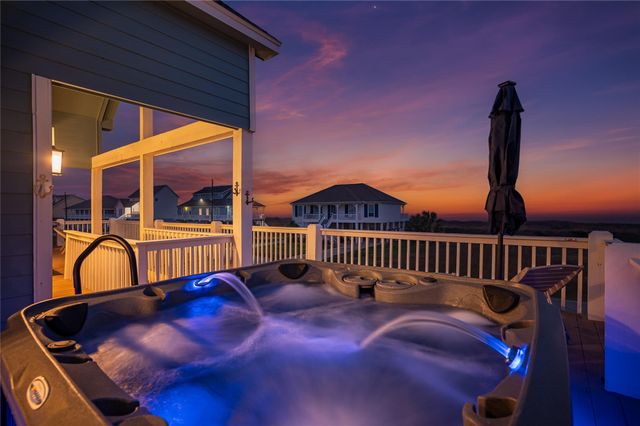 4021 Biscayne Beach Road, Port Bolivar, TX 77650