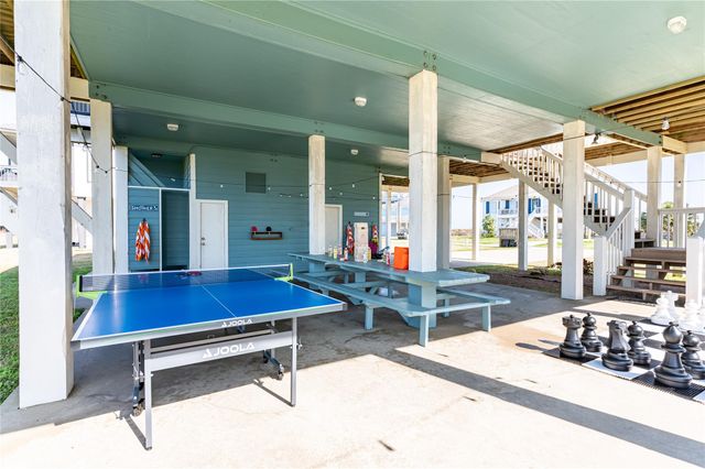 4021 Biscayne Beach Road, Port Bolivar, TX 77650