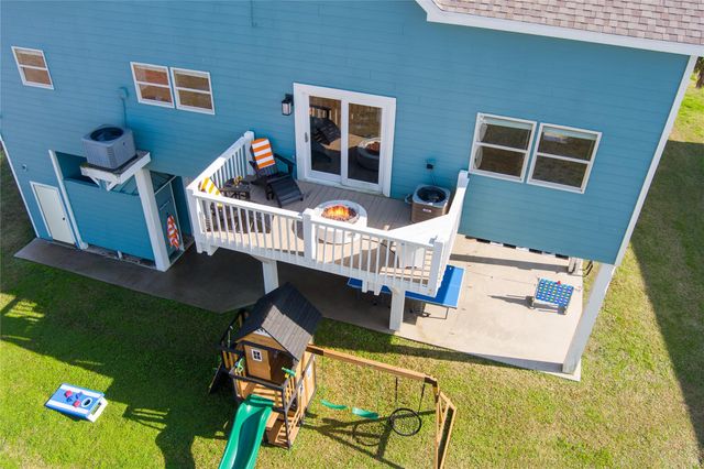 4021 Biscayne Beach Road, Port Bolivar, TX 77650