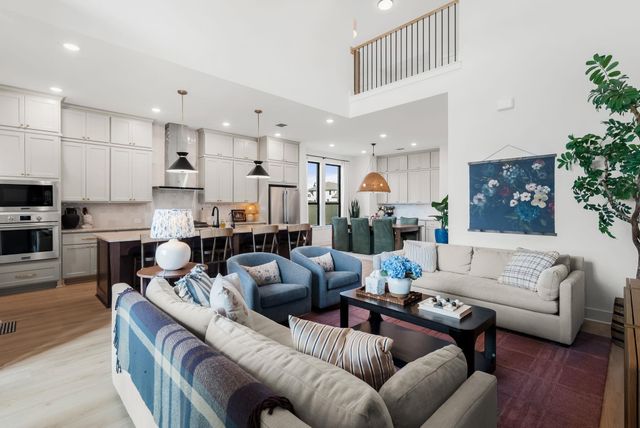 100 Ribera DR, Liberty Hill, TX 78642